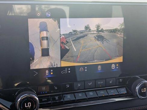 New 2025 Chevrolet Colorado Z71 w/ Midnight Edition image 13