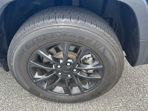 Used 2023 Jeep Cherokee Altitude Lux AWD/4WD image 10
