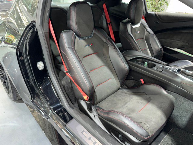 Used 2018 Chevrolet Camaro ZL1 RWD image 54