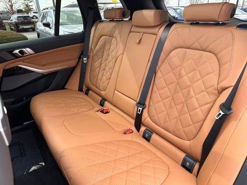 Used 2026 BMW X5 xDrive40i w/ M Sport Package image 32