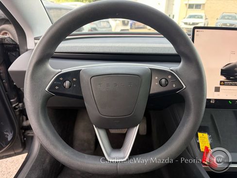 Used 2025 Tesla Model 3 Long Range image 16