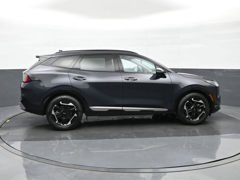 Used 2026 Kia Sportage SX FWD image 9