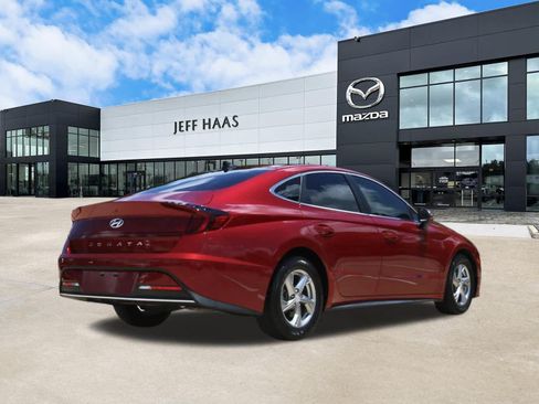 Used 2023 Hyundai Sonata SE FWD image 3