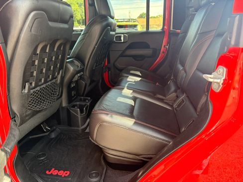 Used 2020 Jeep Gladiator Rubicon AWD/4WD image 13
