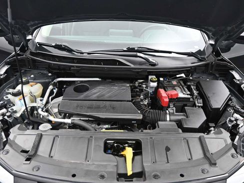 Used 2024 Nissan Rogue SV FWD image 23