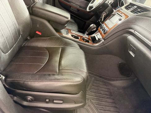 Used 2014 Chevrolet Traverse LTZ AWD/4WD image 24
