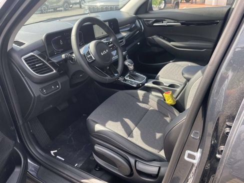 New 2026 Kia Seltos S AWD/4WD image 8
