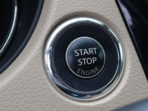 Used 2016 Nissan Rogue SL AWD/4WD image 12