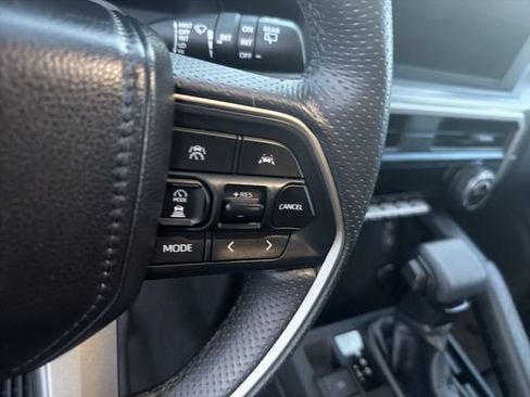 Certified 2025 Toyota 4Runner SR5 AWD/4WD image 18