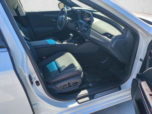 Used 2024 Lexus ES 350 w/ Premium Package FWD image 21
