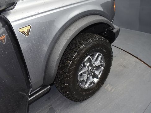 New 2025 Ford Bronco Badlands image 19