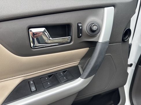 Used 2014 Ford Edge SEL w/ Equipment Group 205A image 4