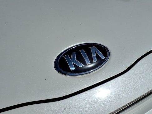 Used 2020 Kia Soul GT-Line FWD image 26