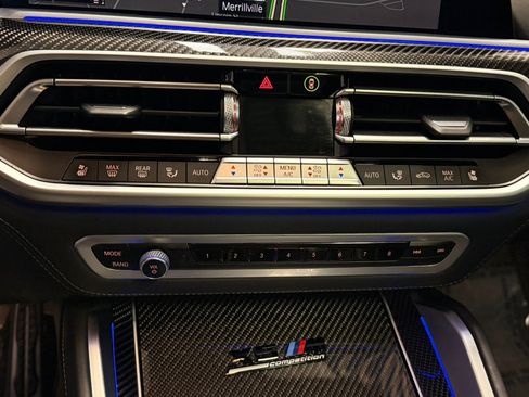 Used 2022 BMW X5 M Competition image 21