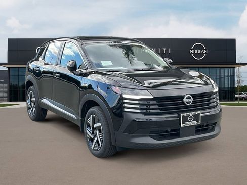 New 2025 Nissan Kicks SV w/ Illumination Package image 4