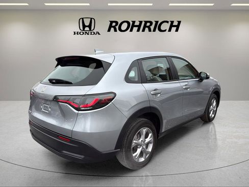 Used 2023 Honda HR-V LX image 5