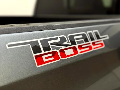 Used 2020 Chevrolet Silverado 1500 LT Trail Boss image 54