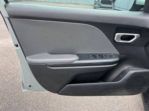 Used 2025 Kia K4 LXS image 18