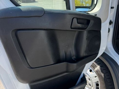Used 2015 RAM ProMaster 2500 w/ Interior Convenience Group FWD image 16