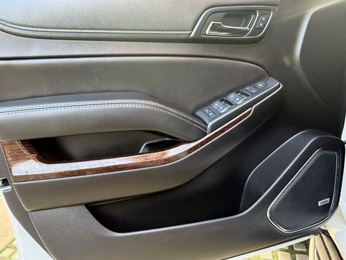 Used 2017 GMC Yukon SLE w/ Convenience Package image 27