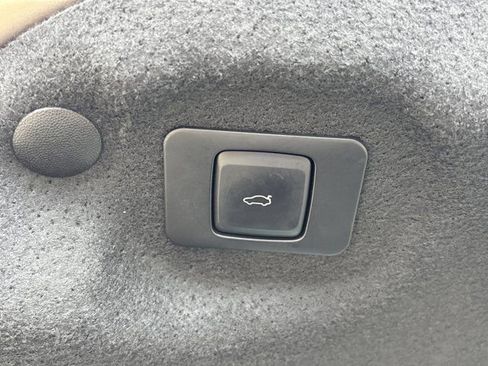 Used 2019 Lincoln MKZ Reserve AWD/4WD image 8