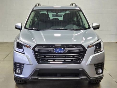 Certified 2023 Subaru Forester Limited image 8