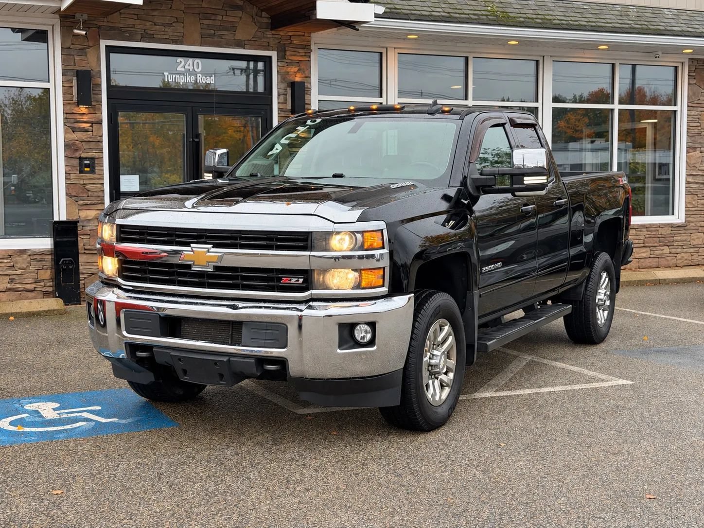 Used 2016 Chevrolet Silverado 2500 LT AWD/4WD image 4