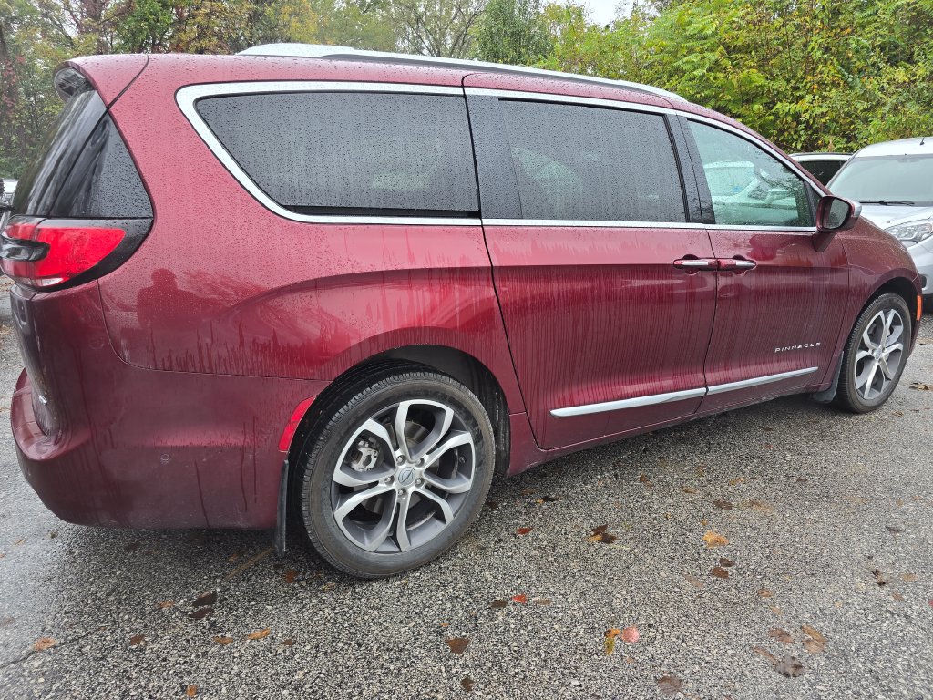 Used 2021 Chrysler Pacifica Pinnacle AWD/4WD image 8