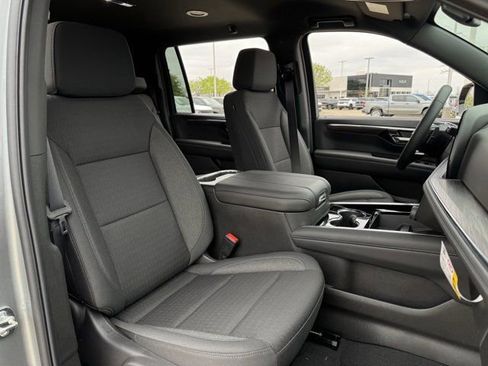 New 2026 Chevrolet Suburban LS RWD image 24