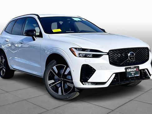 New 2026 Volvo XC60 B5 Plus w/ Protection Package Premier image 17