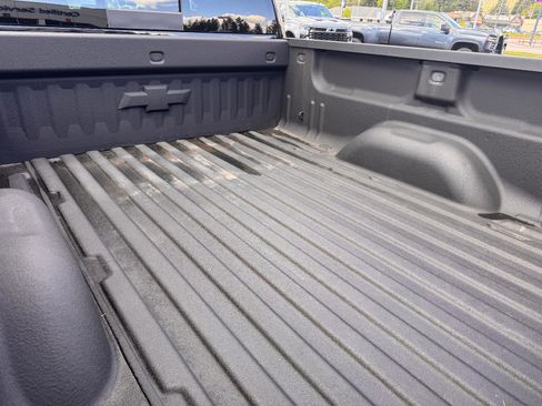 Used 2017 Chevrolet Silverado 1500 LT w/ All Star Edition AWD/4WD image 36