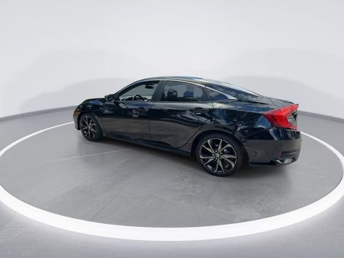 Used 2019 Honda Civic Sport image 5