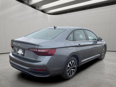 Used 2024 Volkswagen Jetta S FWD image 9