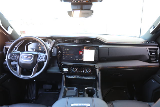 Used 2024 GMC Sierra 2500 AT4 w/ Technology Package AWD/4WD image 12