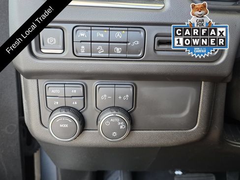 Used 2022 Chevrolet Tahoe Z71 w/ Luxury Package AWD/4WD image 40