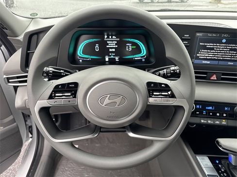 New 2026 Hyundai Elantra Blue image 23