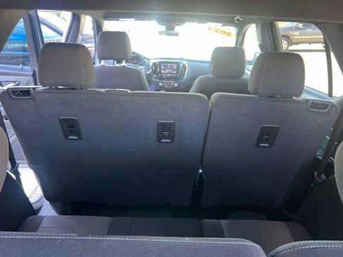 Used 2023 Chevrolet Traverse LT FWD image 21