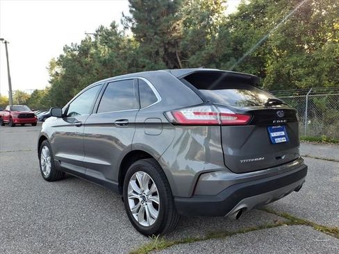 Used 2022 Ford Edge Titanium image 5