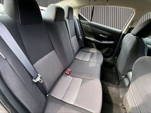 Used 2023 Nissan Sentra SV FWD image 24