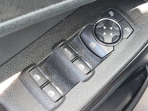 Used 2021 Ford EcoSport SE FWD image 22