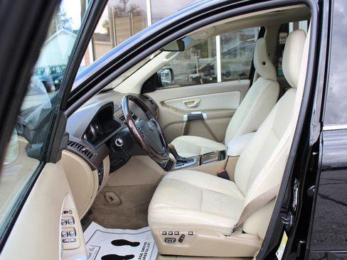 Used 2012 Volvo XC90 3.2 image 11
