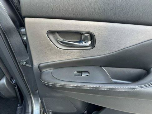 Used 2020 Nissan Murano SV FWD image 41