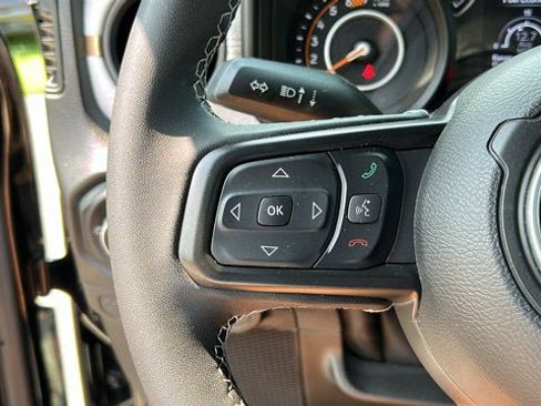 Certified 2025 Jeep Wrangler Unlimited Sport AWD/4WD image 13