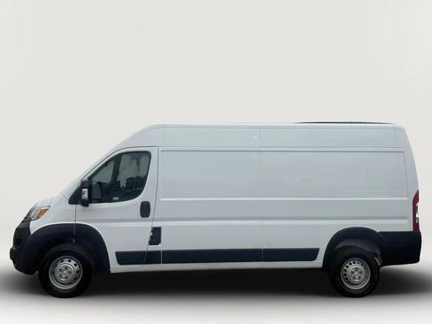 Used 2024 RAM ProMaster 2500 FWD image 6