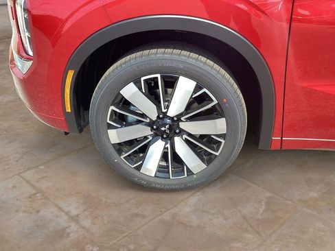 New 2025 Mitsubishi Outlander SEL image 14