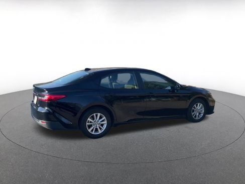 Used 2025 Toyota Camry LE image 14