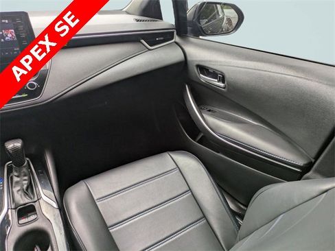 Used 2022 Toyota Corolla SE image 16