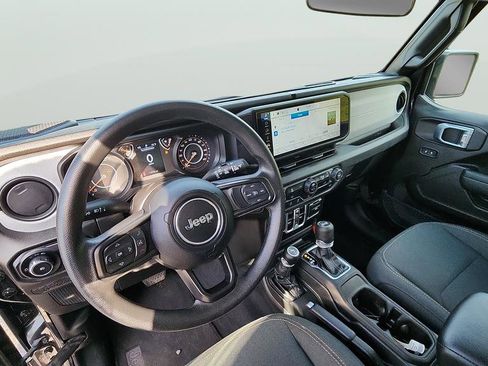 Used 2025 Jeep Wrangler Unlimited Sport AWD/4WD image 20