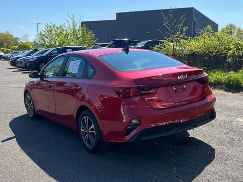 Used 2023 Kia Forte LXS FWD image 4