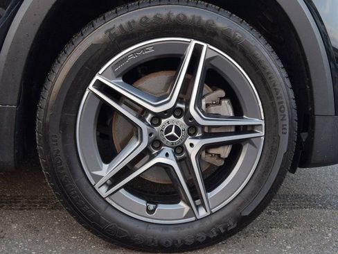 Used 2021 Mercedes-Benz GLB 250 4MATIC w/ AMG Line image 38